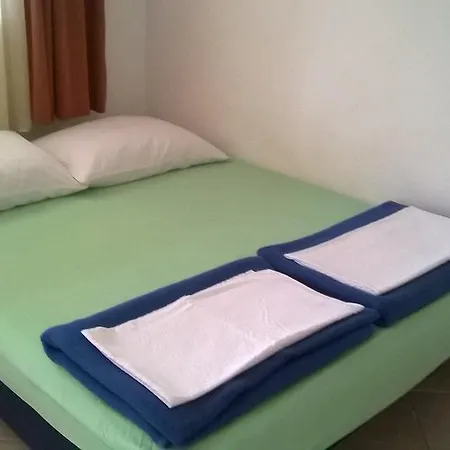 Jurjevic Apartamento Petrcane